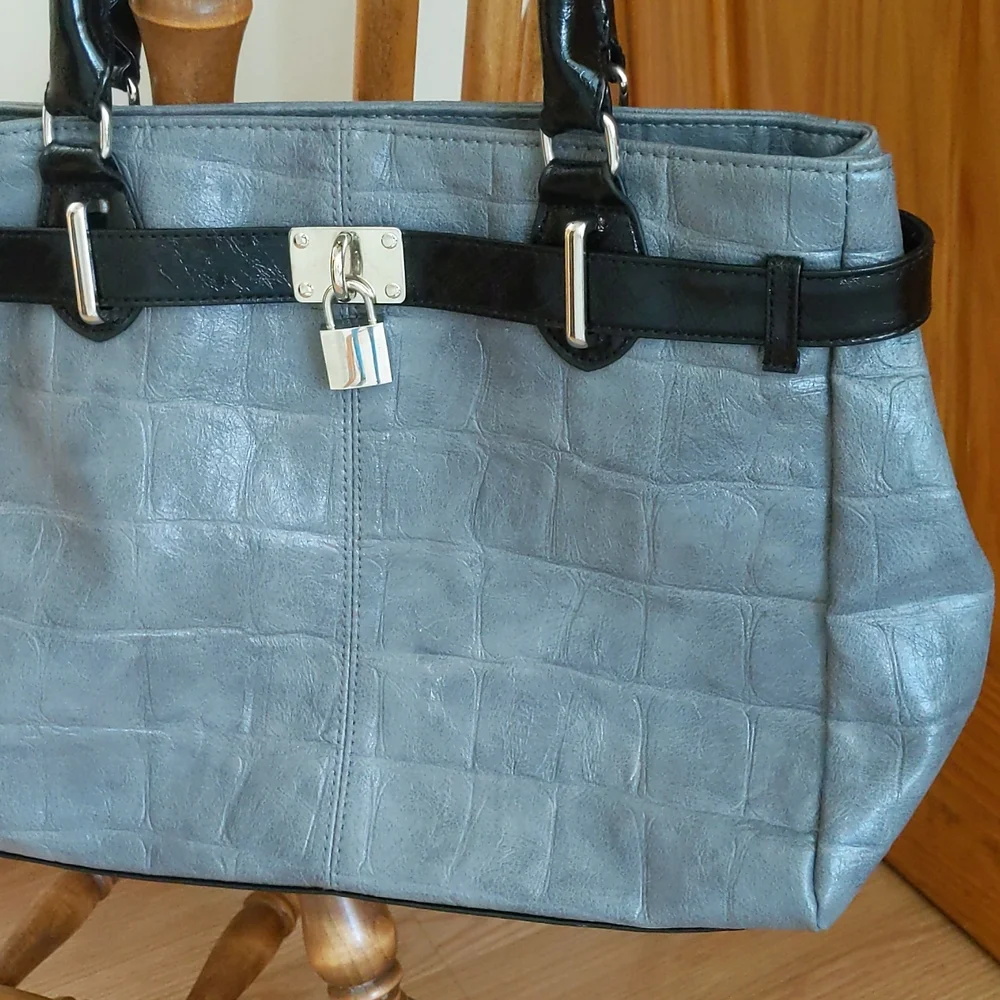 Maurices Faux Leather Silver Padlock Shoulder Handbag Gray